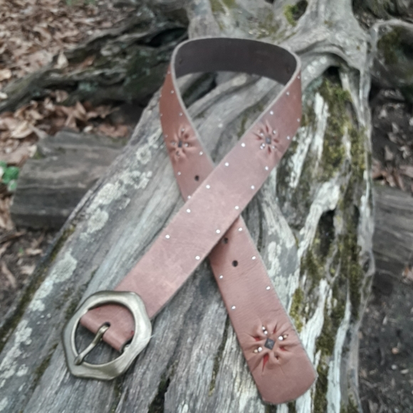 Genuine Leather Belt Metal Studs  Embellished Distressed Cut Out Sunflower 31-34 - Picture 15 of 16